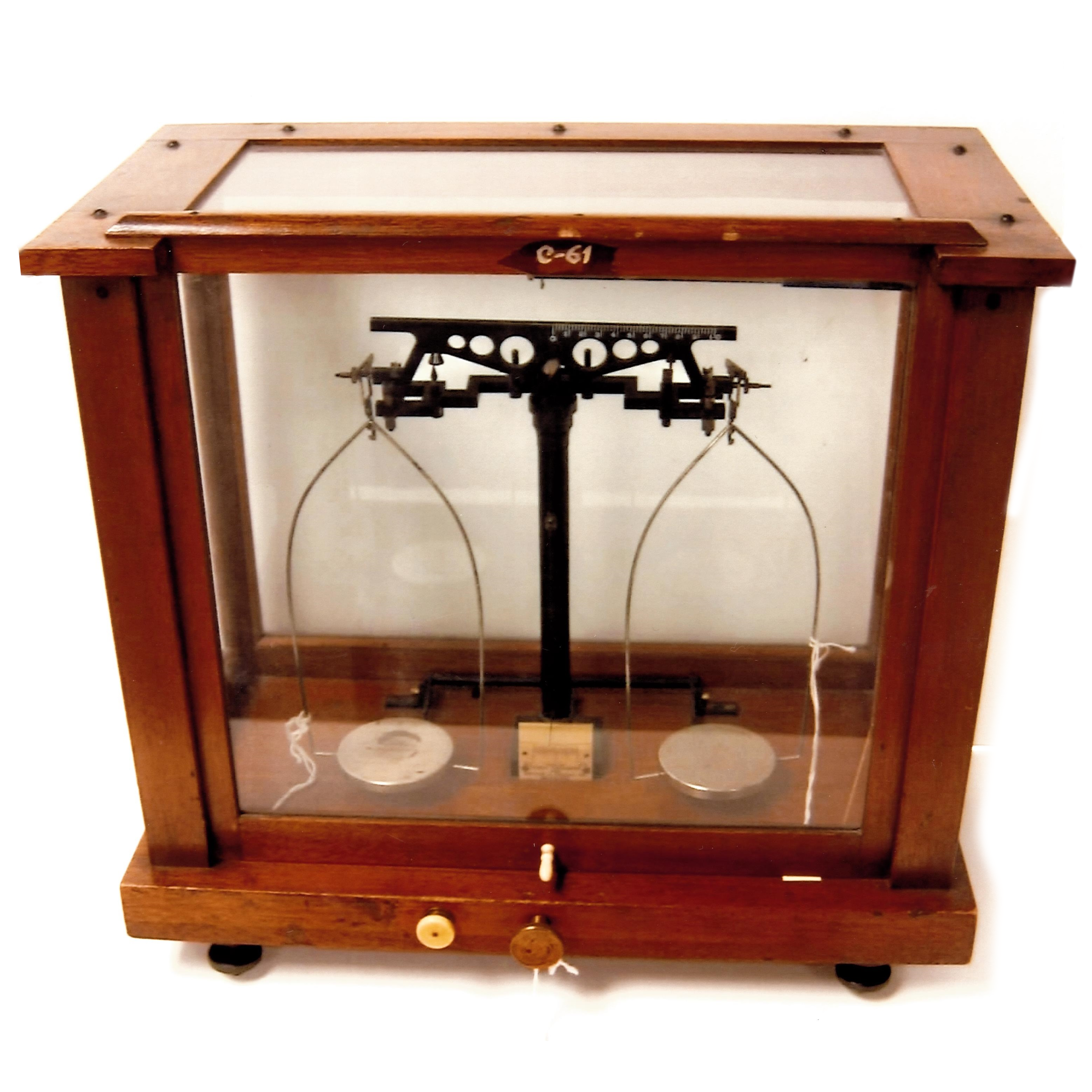 An image of an analytical balance