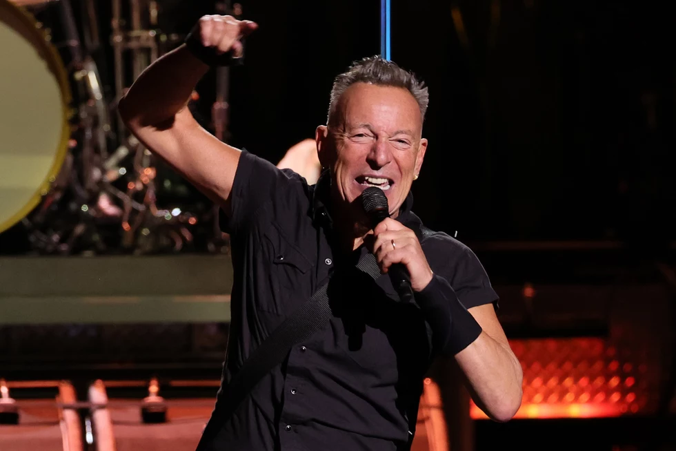 Bruce Springsteen: 'I'm Not a Billionaire' 