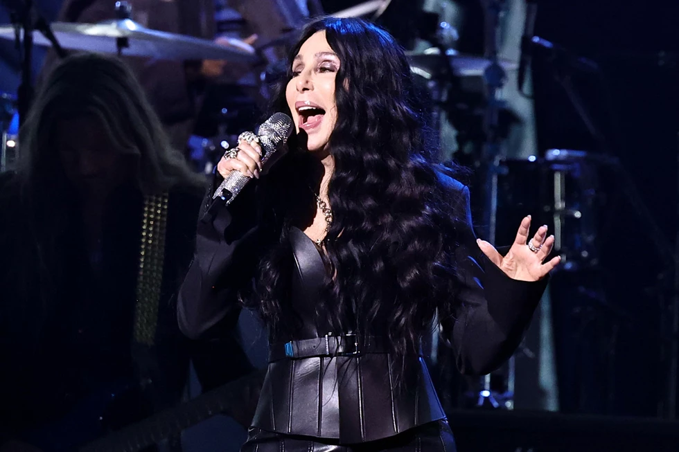 Cher Accepts Her Long-Overdue Rock and Roll Hall of Fame Induction