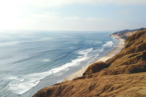 Naturskjønt kystlandskap i San Diego i California.