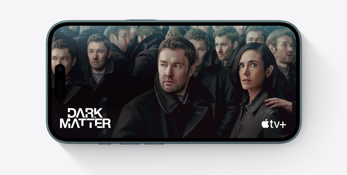 ภาพนิ่งบนหน้าจอที่แสดงฉากจากซีรีส์เรื่อง Dark Matter ของ Apple+