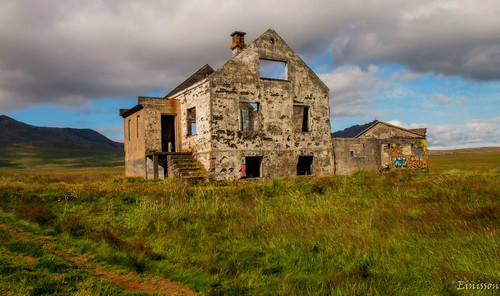 Abandoned house (Dagverðará) | by einisson