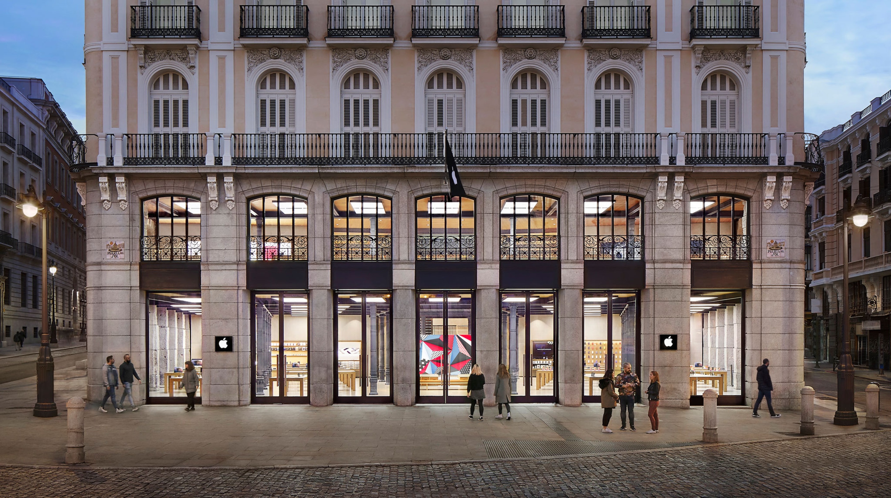 Apple Puerta del Sol en Madrid