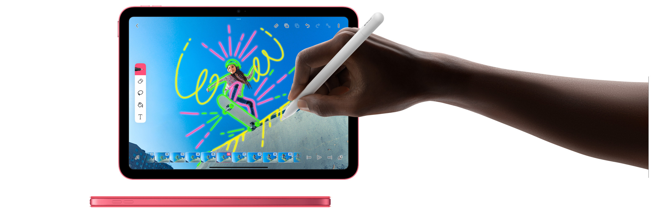 Brug af Apple Pencil i FlipaClip og en lyserød iPad med matchende Smart Folio-cover set fra siden