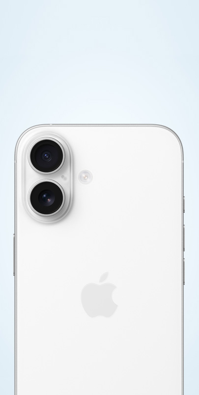 Vista trasera de un iPhone 16 blanco que destaca los materiales reciclados.