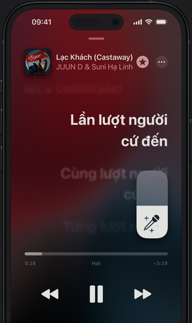 Chế độ Apple Music Sing trên iPhone đang phát bài hát New của Lauren Daigle