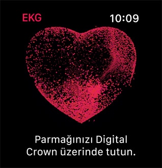 EKG çeken bir Apple Watch Ultra 2.