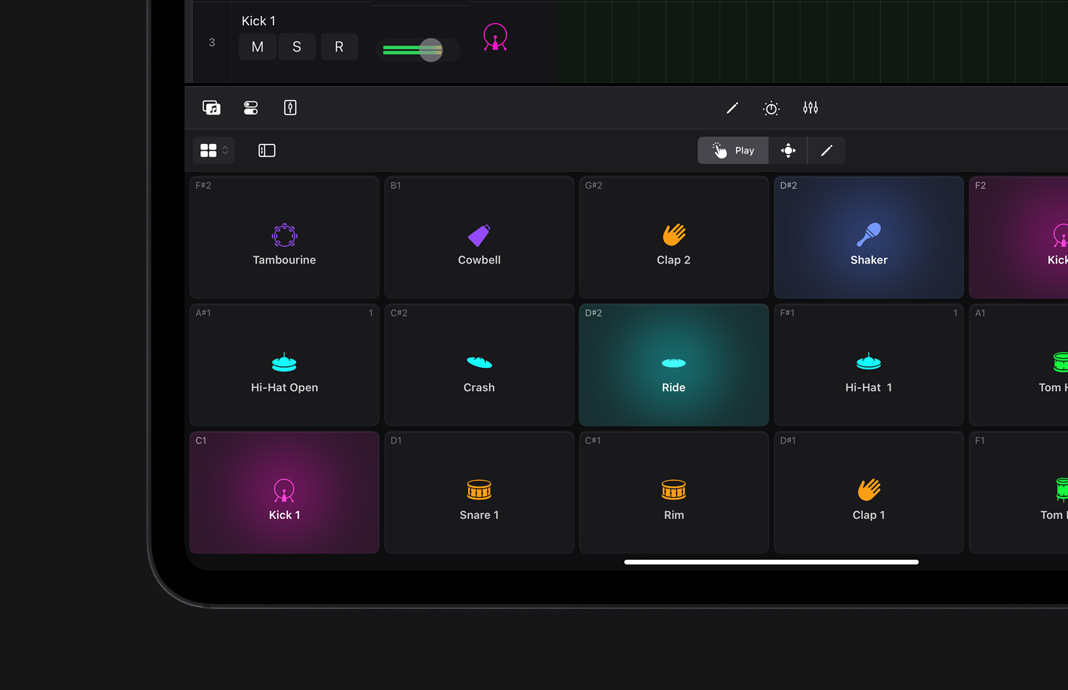 Primer plano de un pad de batería personalizado en Logic Pro para el iPad en un iPad Pro