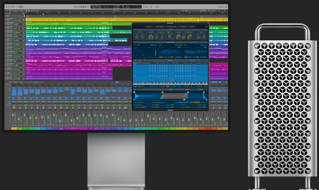 Se muestra un gran proyecto multipista de Logic Pro en un monitor que está junto a una Mac Pro.