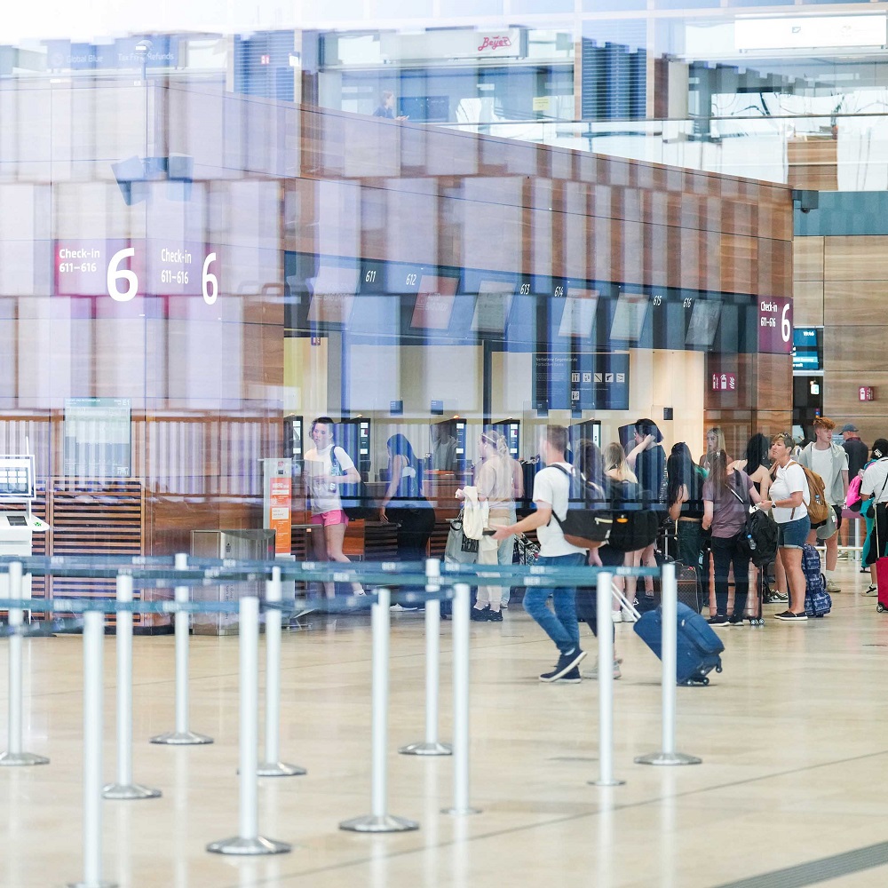 View of the check-in hall of Terminal 1.