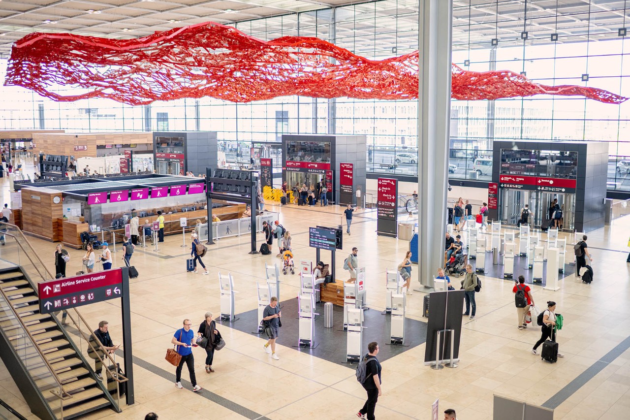 View of the check-in hall in Terminal 1