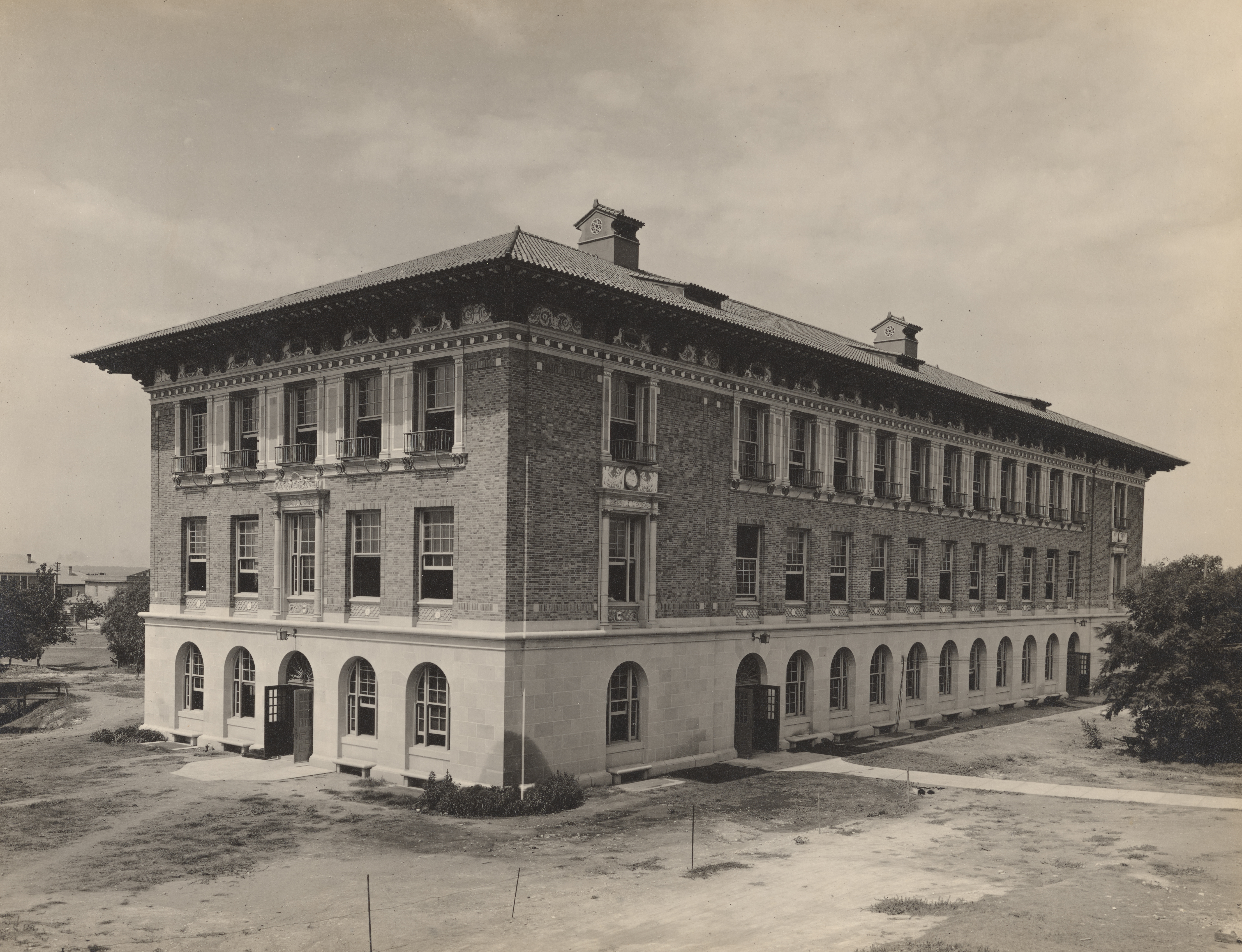 University of Texas Education Building: exterior northeast corner