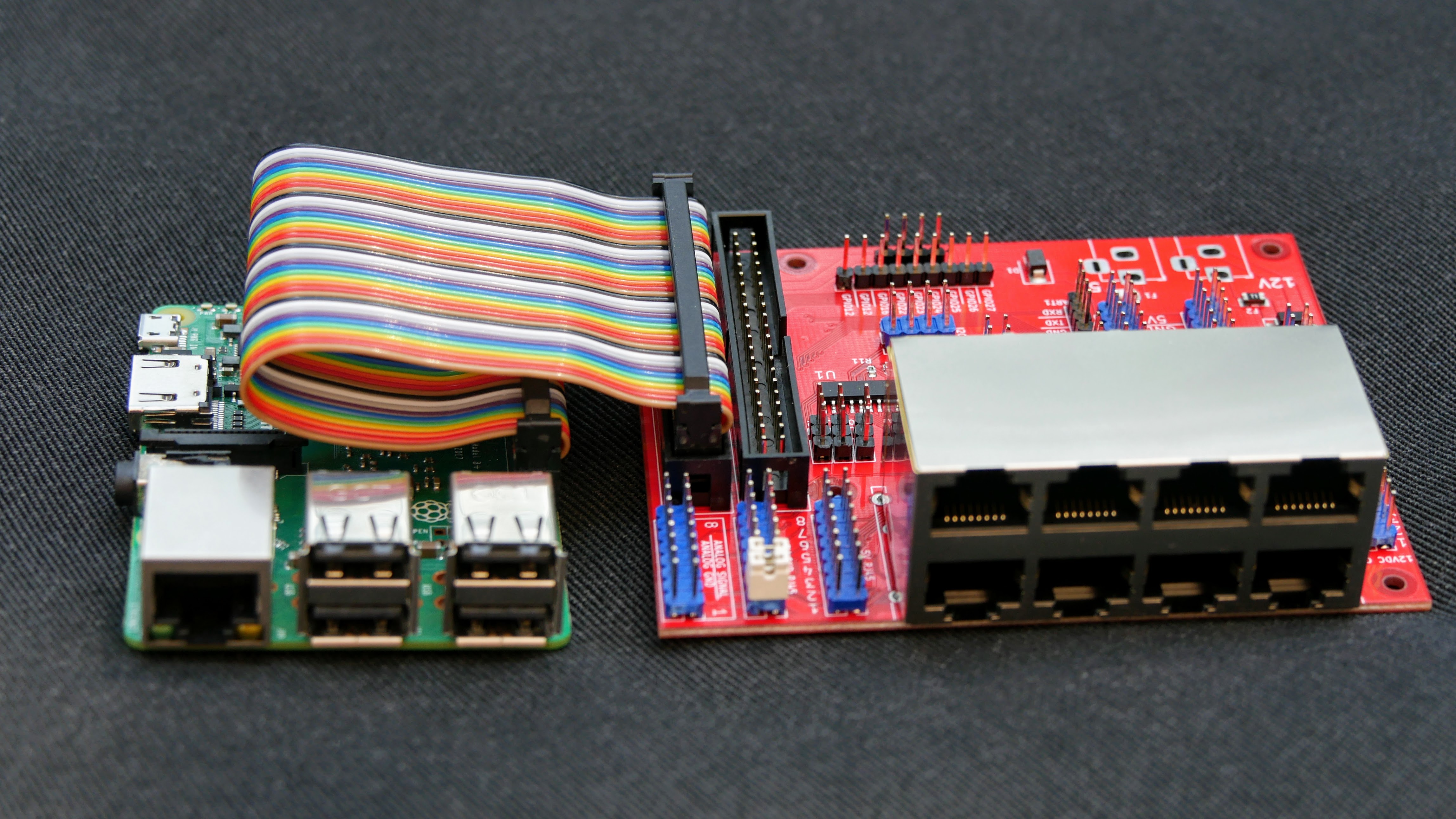 FlameIT - Immersion Cooling 1-Wire Expander Module with RaspberyPi connected [FIT OWEX + RPi]