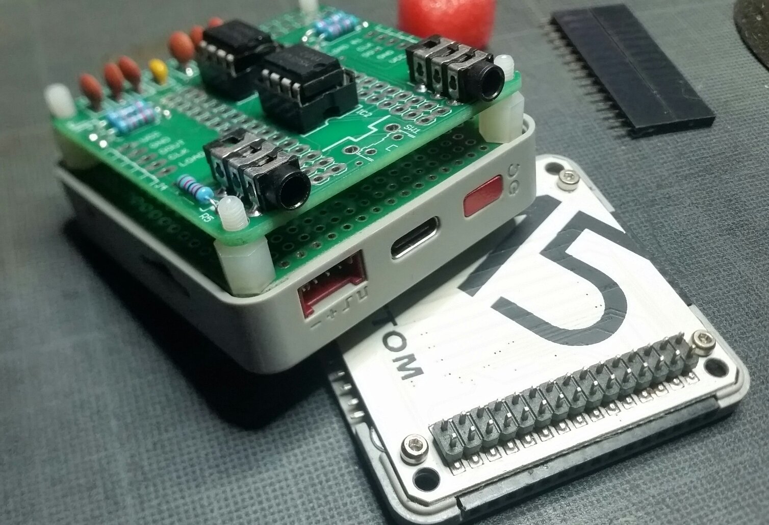 ESP32-MSGEQ7