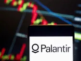 Palantir stock pops: Why this analyst is on the sidelines.