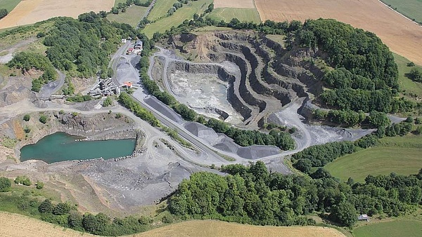 Luftbild vom Basalttagebau in Diedorf