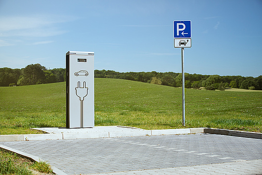 Ladesäule im ländlichen Raum