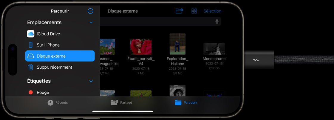 Transfert de documents entre iPhone 15 Pro et un disque externe à l’aide d’un câble USB-C