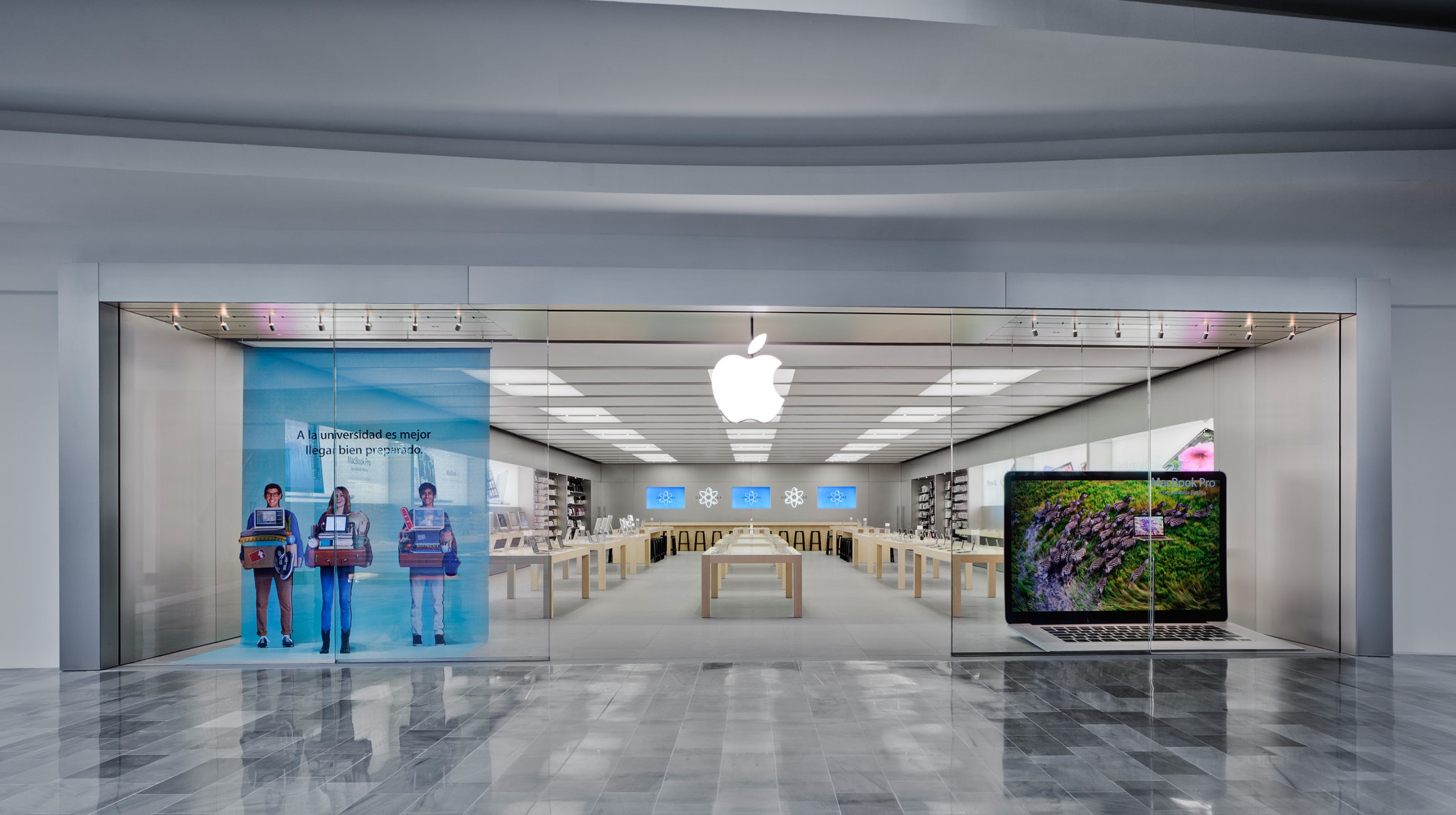 Apple Río Shopping en Valladolid