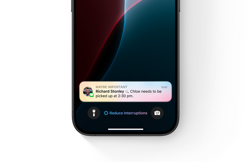 啟用了「減少通知專注模式」的 iPhone，顯示一則標示著「可能重要」的通知。