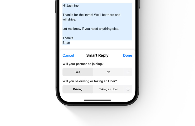 Un iPhone affichant les options de réponse intelligente de l’app Mail.