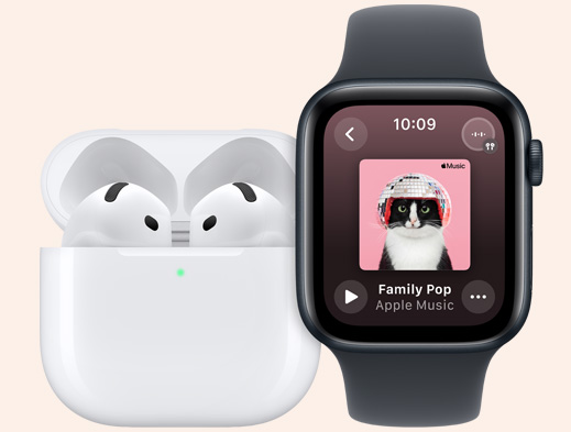 AirPods ved siden av en Apple Watch.