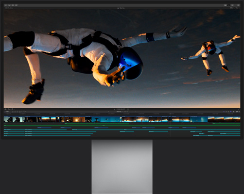 Un proyecto de Final Cut Pro en un monitor Pro Display XDR.