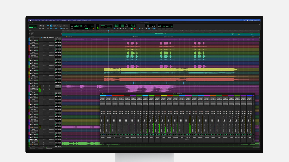 Pro Display XDR ekrānā redzami mūzikas producēšanas uzdevumi