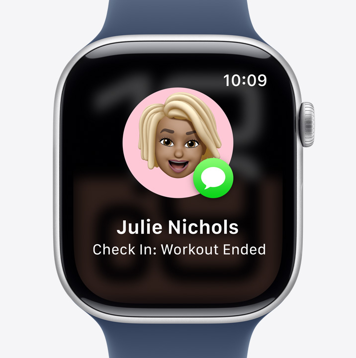 The Check In screen on Apple Watch showing that a friend finished their workout.