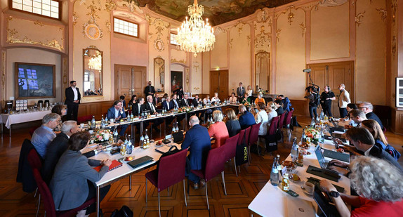 Auswärtige Kabinettssitzung im Neuen Schloss in Meersburg