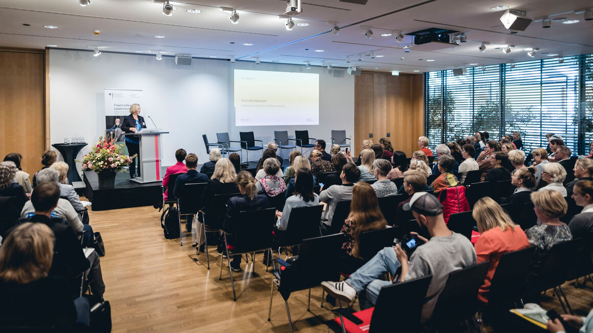 Blick in den Konferenzraum