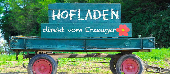 Wegweiser zum Hofladen