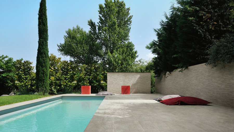 amb 1 silver gray piscina