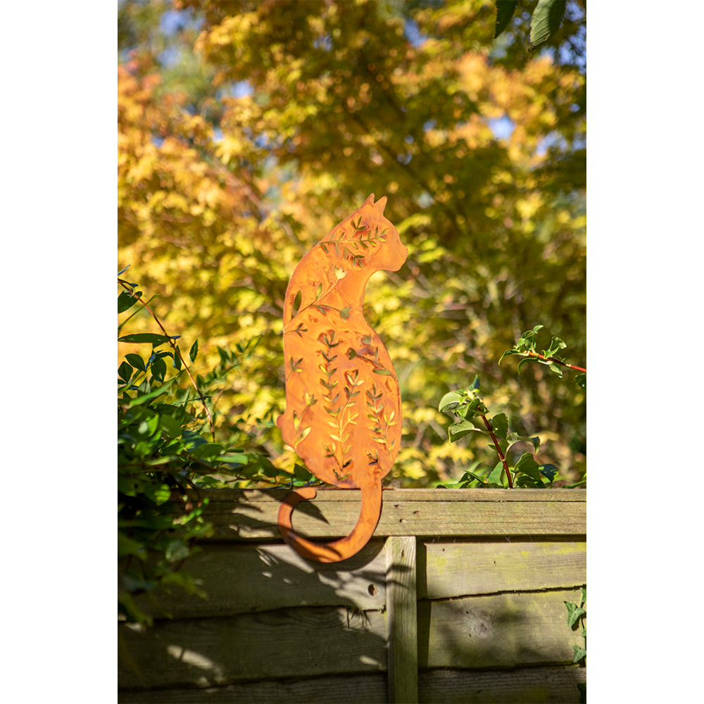 Garden fence cat decoration