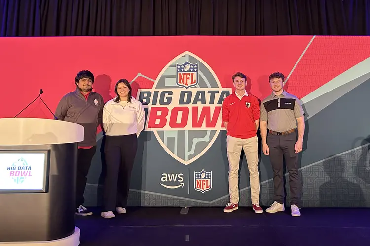 Students at the Big Data Bowl