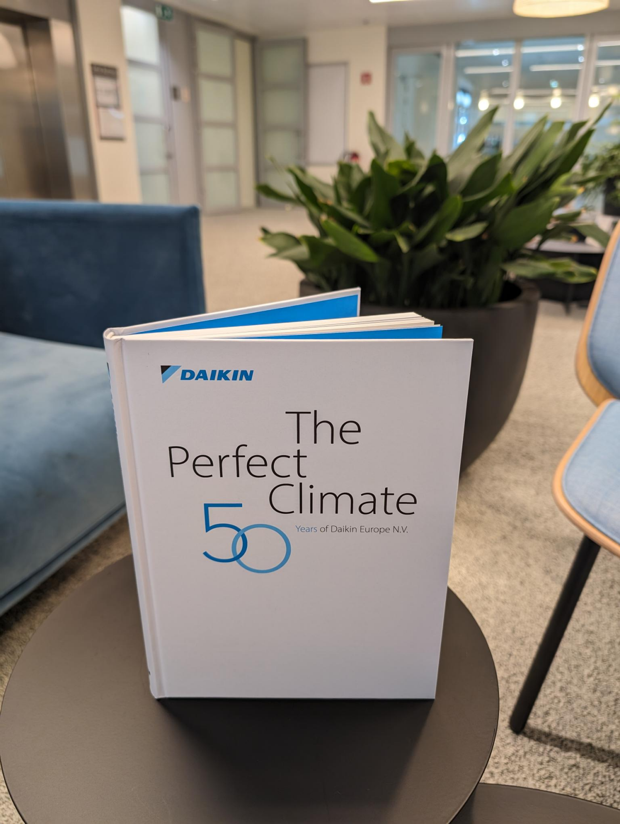 Daikin 50Y book cover