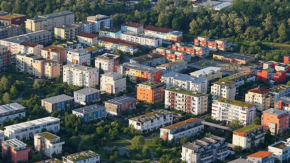 Stadtviertel aus der Vogelperspektive | Quelle: © Franck Monnot / Adobe Stock