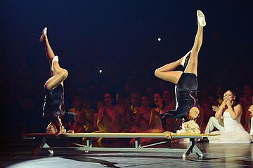 Rosi und Renate bei ihrem Auftritt am Deutschen Abend | Bildquelle: DTB