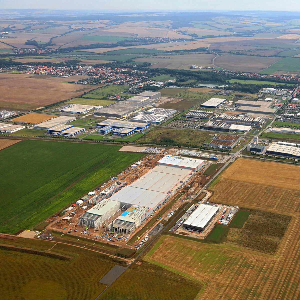 Bildbeschreibung / description: Industriegebiet Erfurter Kreuz - Firmengebäude CATL