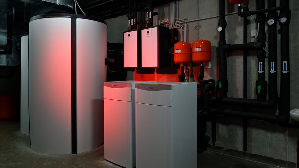 Heat pumps for cost-efficient heating and cooling