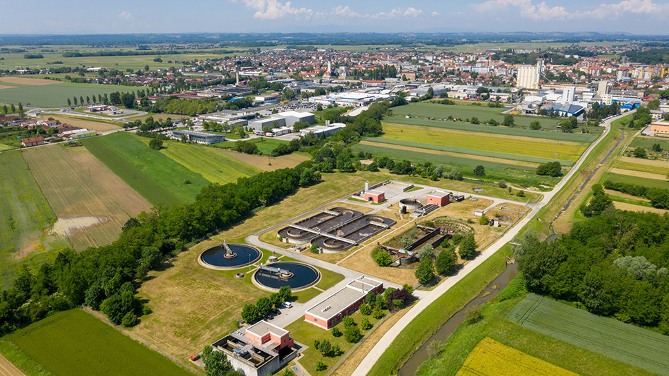 Čiščenje odpadne vode in upravljanje s čistilnimi napravami