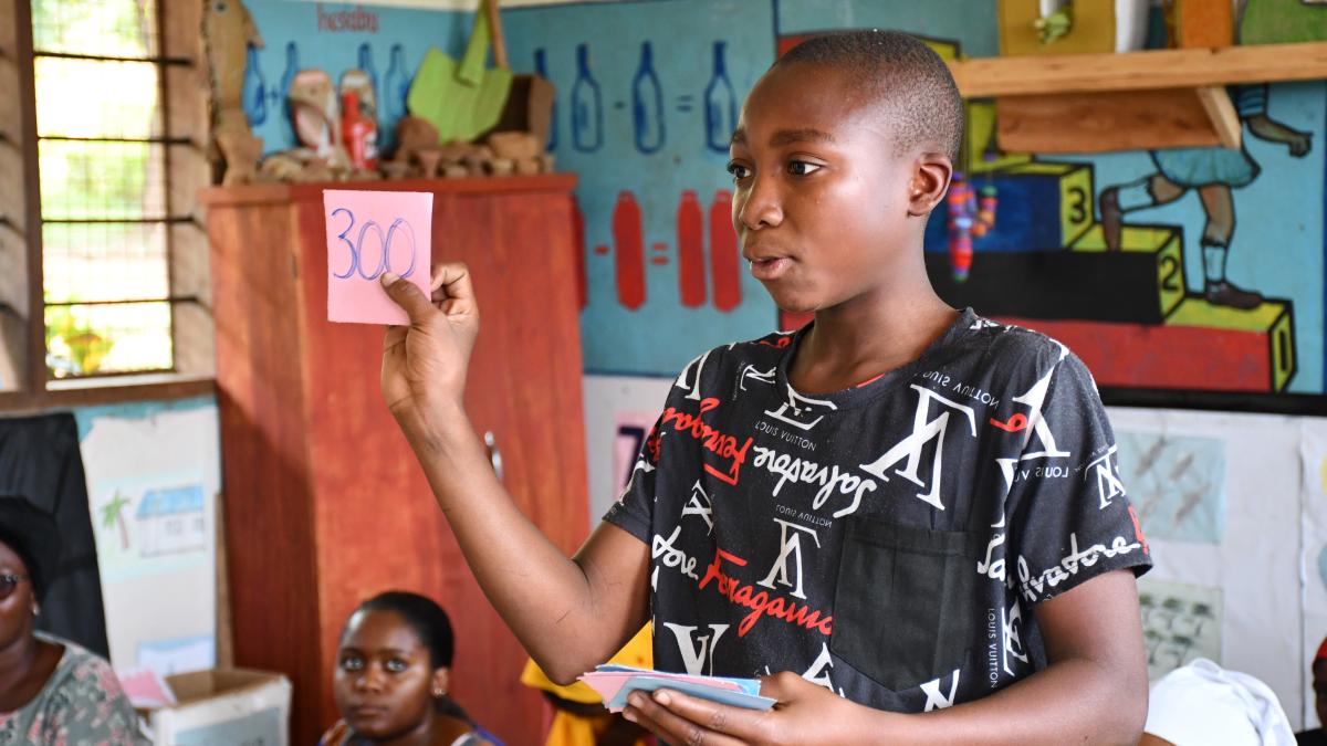 Edwin counting numbers during the Literacy classes