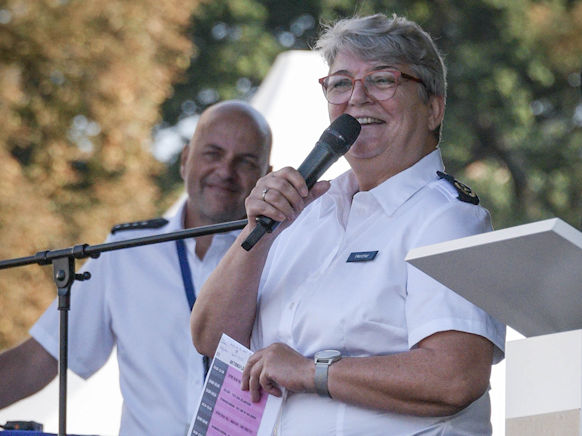 Colette Hercher, Präsidentin der Generalzolldirektion auf der Bühne